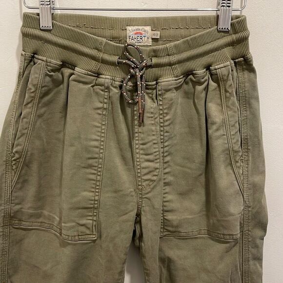 Faherty Traveler Pant Dark Olive Drawstring Womens Size XS MSRP $148 - Picture 4 of 12